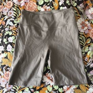 NWOT Girlfriend Collective High Rise Bike Shorts